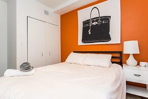 Bright & Modern 1 BDR in Downtown