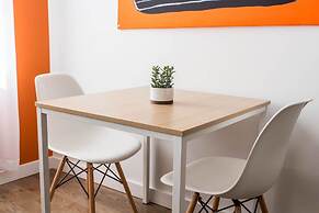 Bright & Modern 1 BDR in Downtown