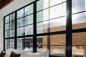 Spacious & Private 3 BDR Luxury Condo in Downtown