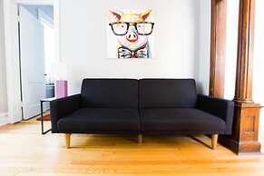 Classic Lincoln Park Charmer - 3bdr Steps to Train