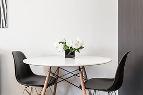 Black Walnut - Modern 1 BDR in Downtown