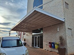 Onix Inn Hotel Cravinhos