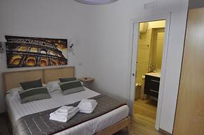 Flatinrome Trastevere Deluxe Rooms
