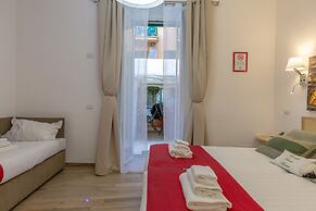 Flatinrome Trastevere Deluxe Rooms