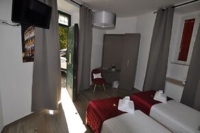 Flatinrome Trastevere Deluxe Rooms