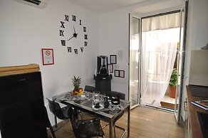 Flatinrome Trastevere Deluxe Rooms