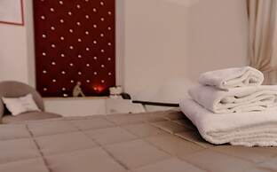 Flatinrome Trastevere Deluxe Rooms