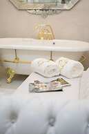 Casa Nostra Boutique Hotel