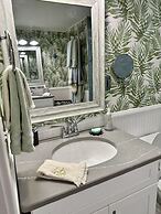 The Palms 3 Bedroom Condo by RedAwning