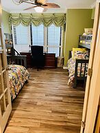 The Palms 3 Bedroom Condo by RedAwning