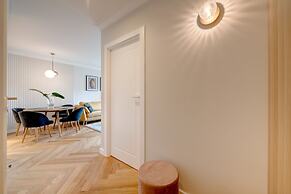 Dom & House Winter Residence