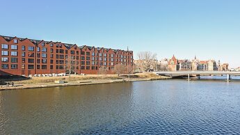 Dom & House Winter Residence