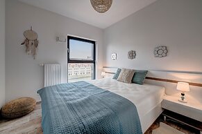 Dom & House Winter Residence