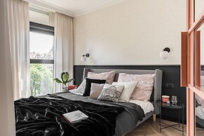 Dom & House Winter Residence