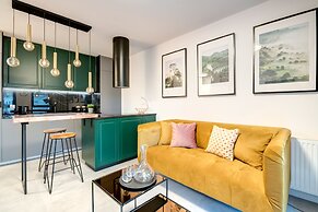 Dom & House Winter Residence