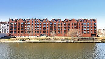 Dom & House Winter Residence