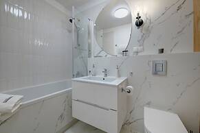 Dom & House Winter Residence