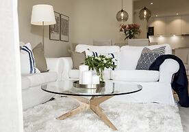 ELD3- Spacious 3 bedroom apt close to Puerto Banus