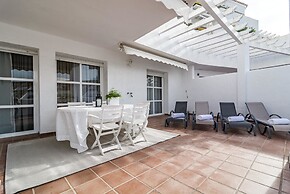 ELD3- Spacious 3 bedroom apt close to Puerto Banus