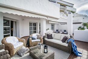 ELD3- Spacious 3 bedroom apt close to Puerto Banus