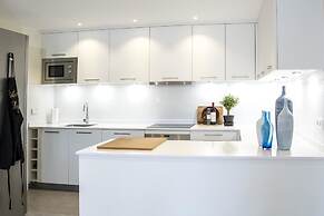 ELD3- Spacious 3 bedroom apt close to Puerto Banus