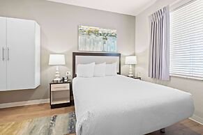 WaterWalk Extended Stay by Wyndham Kansas City - Overland Pk