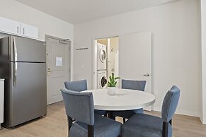 WaterWalk Extended Stay by Wyndham Kansas City - Overland Pk