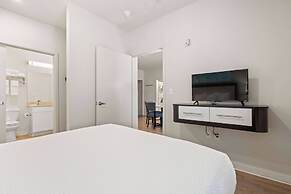 WaterWalk Extended Stay by Wyndham Kansas City - Overland Pk