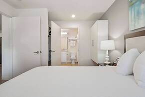 WaterWalk Extended Stay by Wyndham Kansas City - Overland Pk