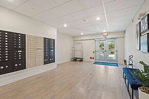 WaterWalk Extended Stay by Wyndham Kansas City - Overland Pk