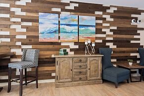 WaterWalk Extended Stay by Wyndham Kansas City - Overland Pk