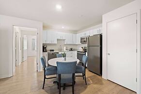 WaterWalk Extended Stay by Wyndham Kansas City - Overland Pk