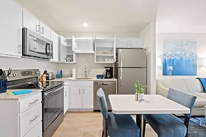 WaterWalk Extended Stay by Wyndham Kansas City - Overland Pk