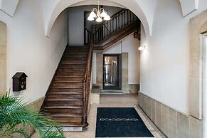 Fresco Apartment - LoftAffair