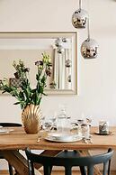 Fresco Apartment - LoftAffair