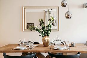 Fresco Apartment - LoftAffair