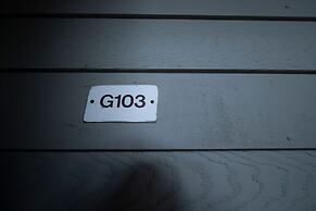 Ski-in, Ski-out 2 Br With View Of Ski Lift! 2 Bedroom Condo by RedAwni