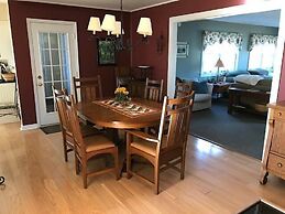 Twine Hill 4 Bedroom Private Hot Tub Home