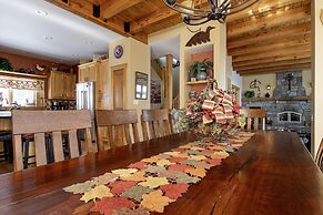 Luxury 6br Solitude Ge- Indoor Bball Court, Private Tub 6 Bedroom Home