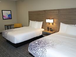 La Quinta Inn & Suites by Wyndham San Antonio Alamo City