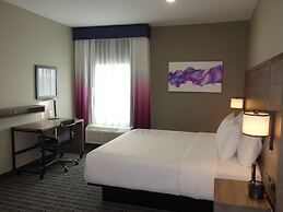 La Quinta Inn & Suites by Wyndham San Antonio Alamo City