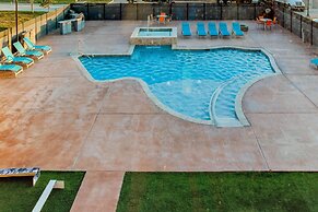 La Quinta Inn & Suites by Wyndham San Antonio Alamo City