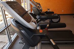 La Quinta Inn & Suites by Wyndham Bloomington