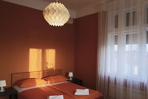 Villa in city center