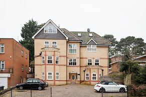 Stunning Contemporary Apartment