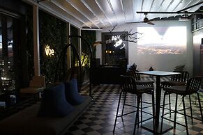 Hotel Alice and Trunk