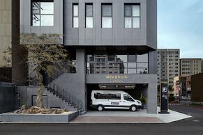 Hotel Alice and Trunk