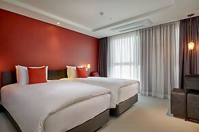 Hotel Alice and Trunk