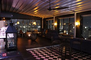 Hotel Alice and Trunk