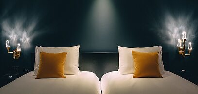 Hotel Alice and Trunk